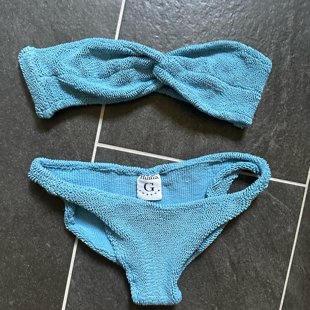Blue hunza g! Bottoms have lost some elastic
